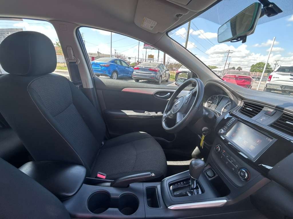2019 Nissan Sentra S - Photo 16