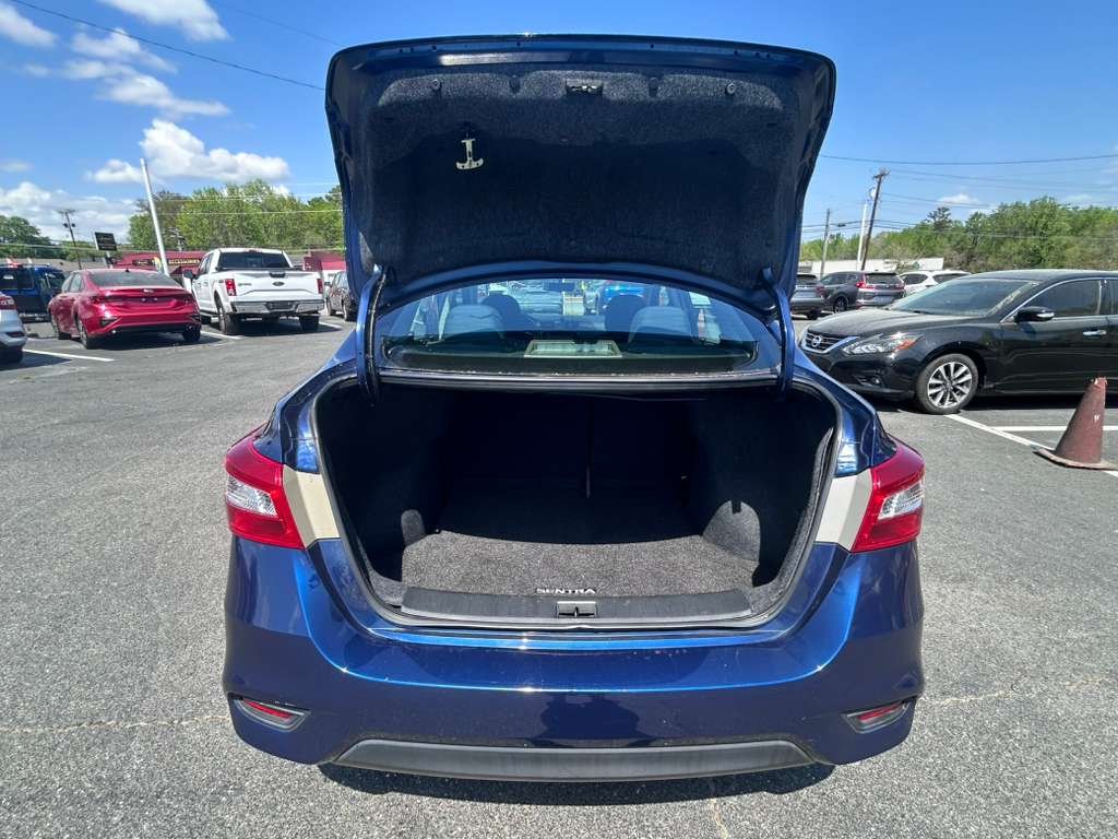 2019 Nissan Sentra S - Photo 10