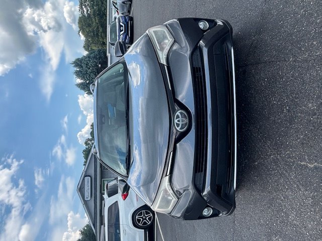 2017 Toyota RAV4 XLE's photo