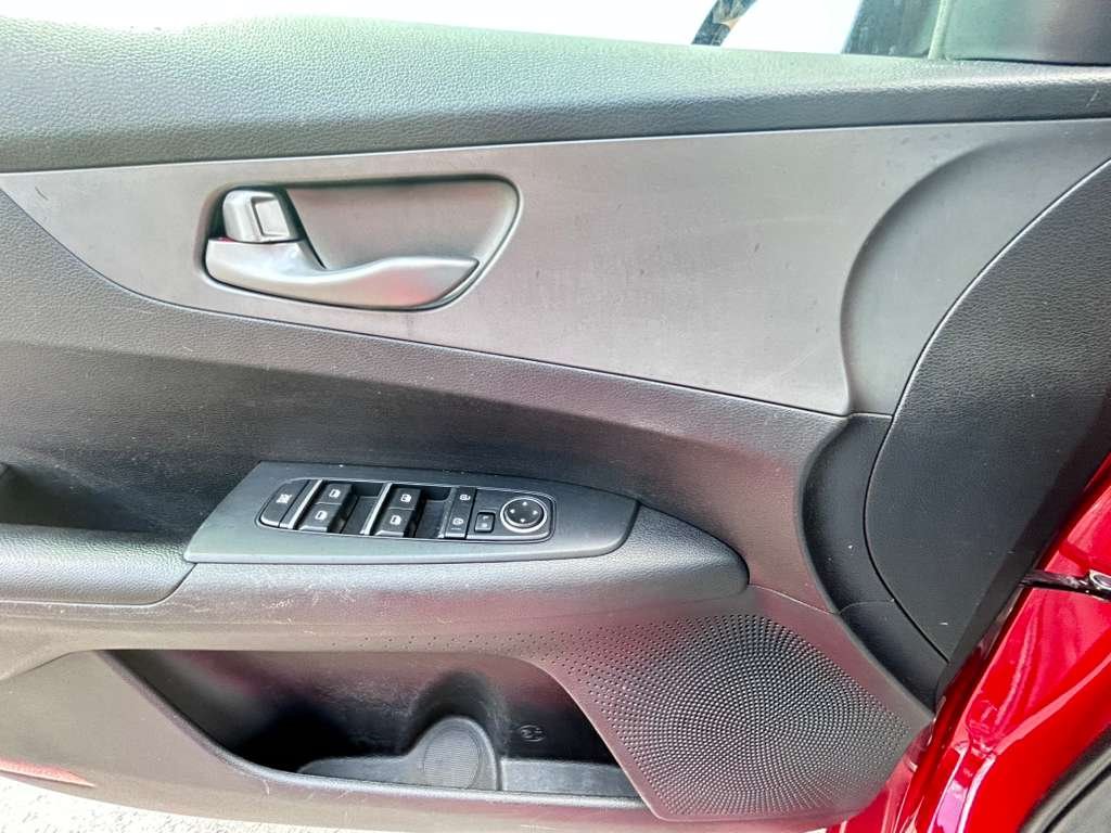 2019 Kia FORTE LXS - Photo 12