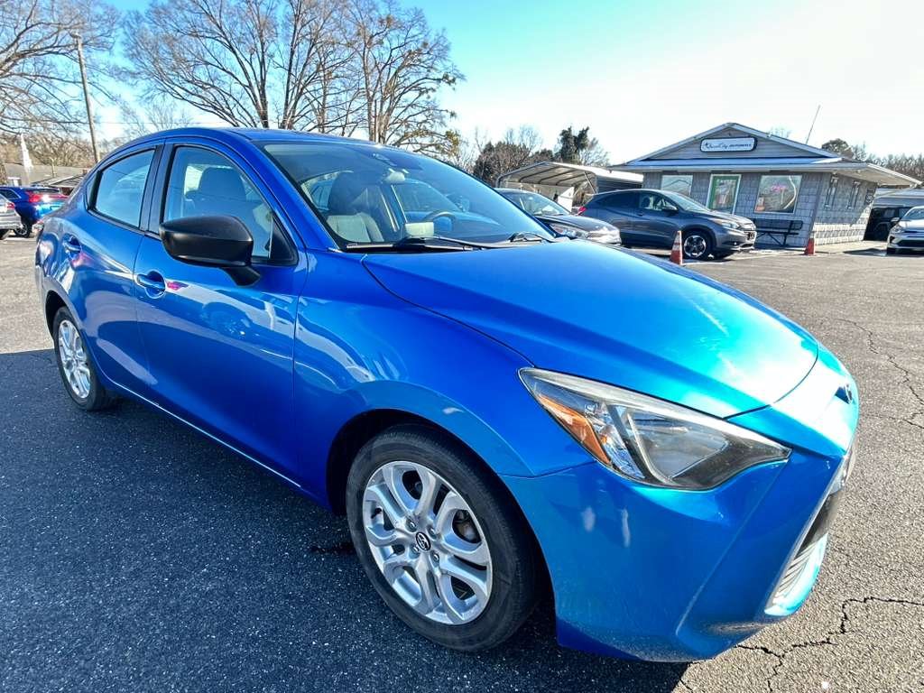 2017 Toyota Yaris iA Base