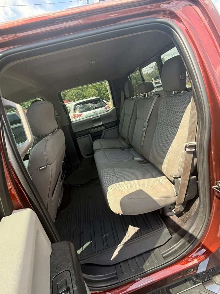 2017 Ford F-150 XLT - Photo 10
